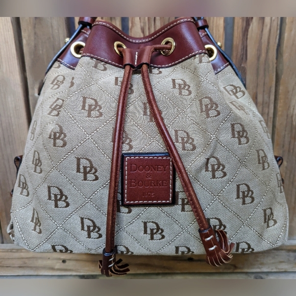 Dooney & Bourke Bags Dooney Bourke Maxi Quilt Bucket Bag Poshmark